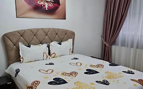Chic Apartment- Place To Remember
