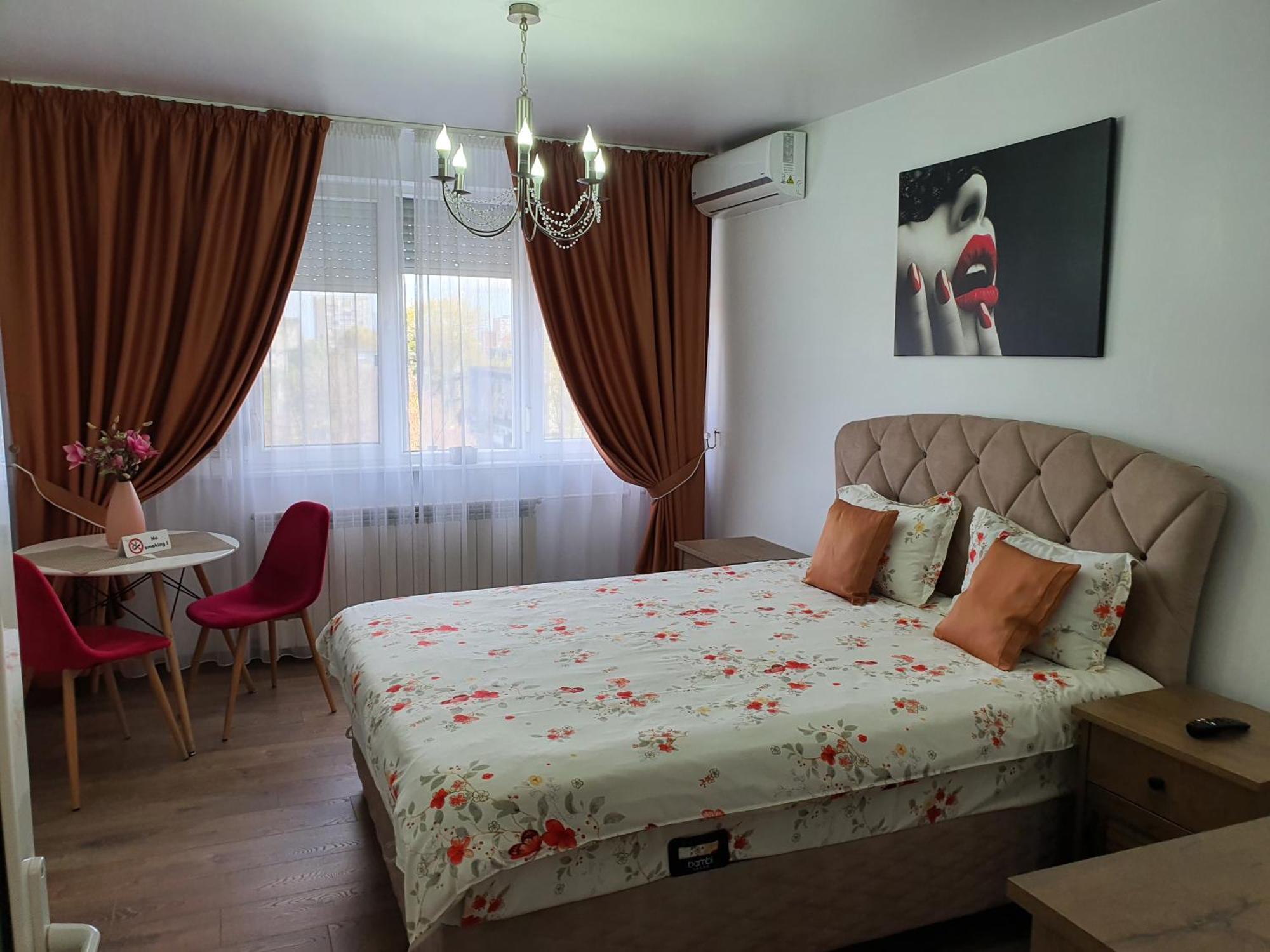 Chic Apartment- Place To Remember Галац Екстер'єр фото