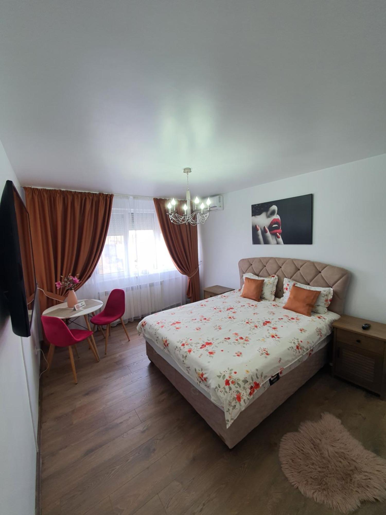 Chic Apartment- Place To Remember Галац Екстер'єр фото